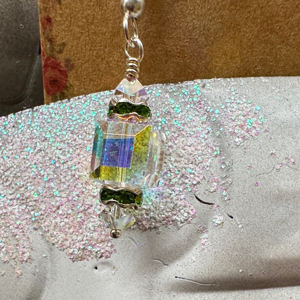 August Birthday 🎂 AB Clear Swarovski Cube and PeridotRhinestone Earrings 2/$22 - Picture 2 of 6